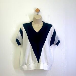 Vintage - Y2K Original Color Blocked Black And White V Neck Shirt Size Small